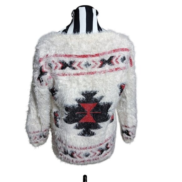 Aztec Style Super Soft and Fuzzy Sweater - Size M - Everleigh (?) - Picture 5 of 7